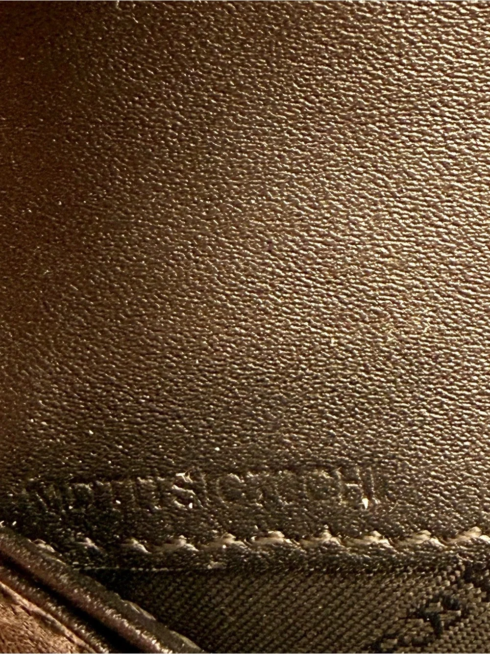 Burberry Embossed Pattern Black Leather Wallet | New Zipper Pull